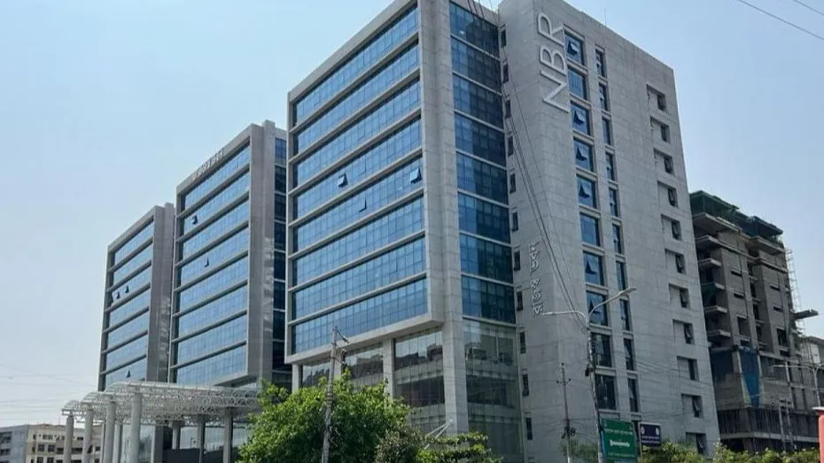 NBR urges taxpayers to submit income tax returns by midnight today