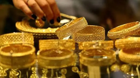 Gold Prices Slump Sharply Again in Domestic Market