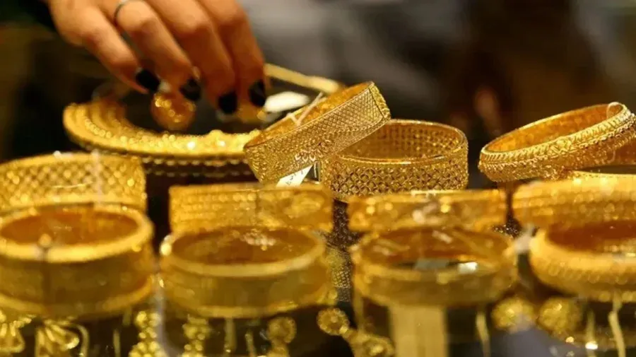 Gold Drops by Tk 3,324 per Bhori in Domestic Market